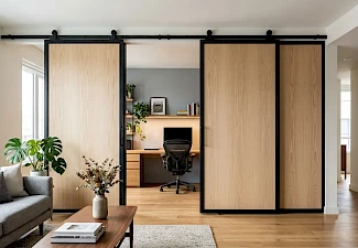 Преимущества и недостатки дверей из пластика — фото 16