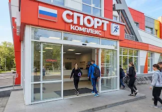 Стеклянные двери в торговых центрах